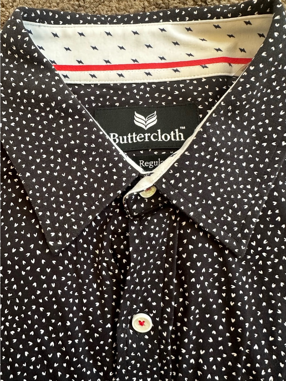 Butter Cloth Short-Sleeve Black Button-Down with White heart Pattern-L